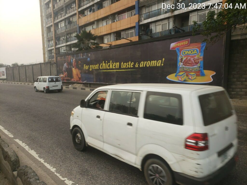 Wallmount Billboard By 1004 Building End Ozumba Mbadiwe Road, Lagos